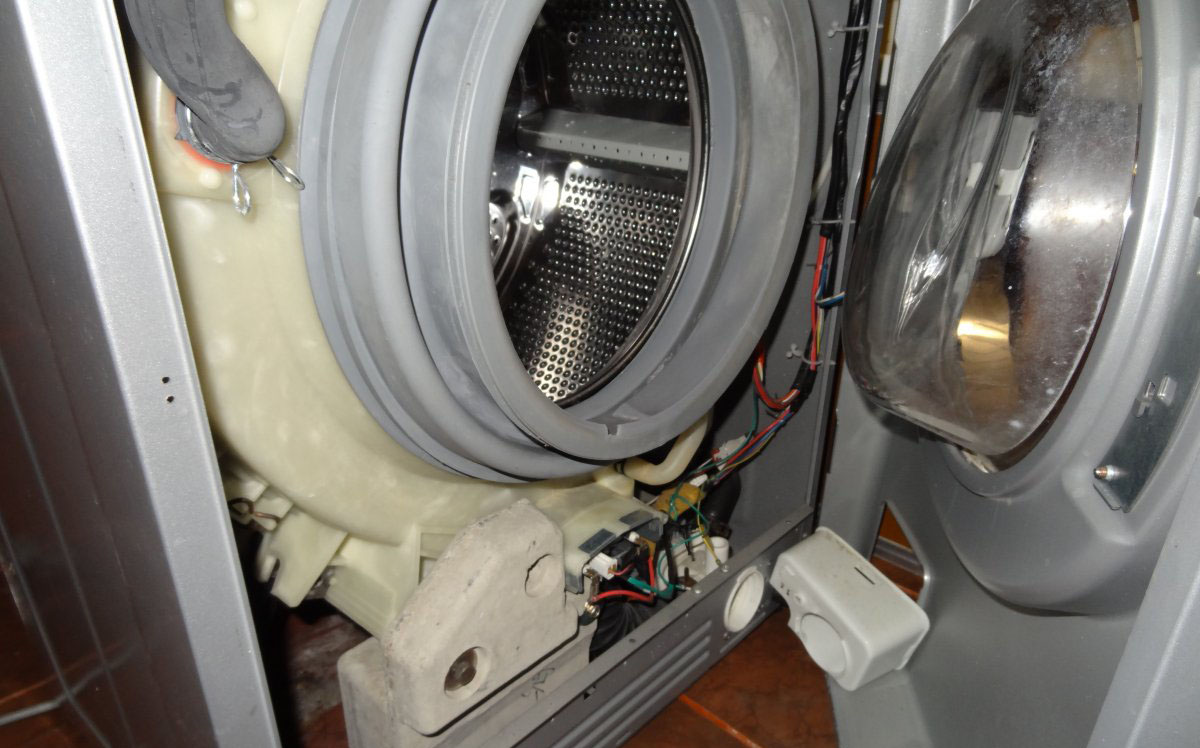 расположение тена в стиральной машине спереди